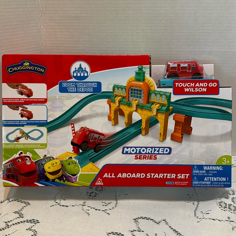 Chuggington All Aboard Starter Set Motorized Series Touch And Go Wilson Train
